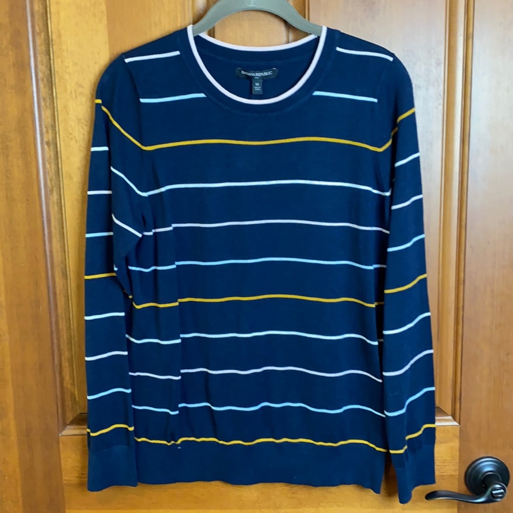Banana Republic fine knit sweater